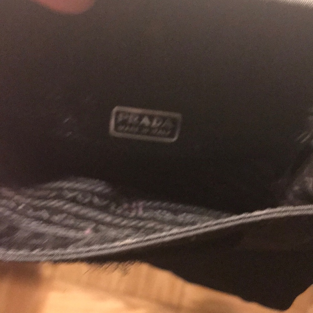 Prada clutch with fold over closure - Picture 4 of 5